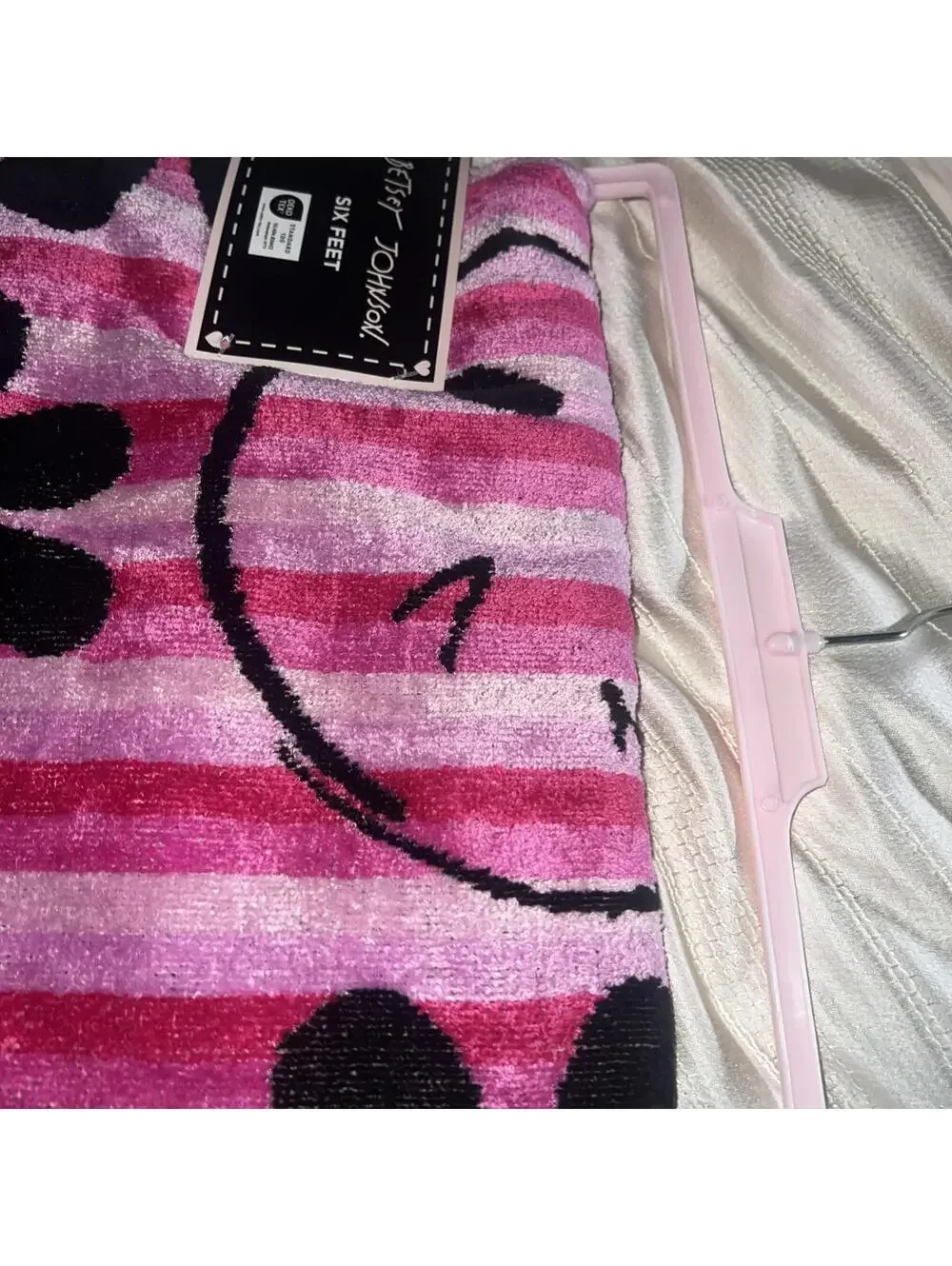 Betsey Johnson Beach Towel Retro Flowers Smiley Face & Pink Stripes, New
